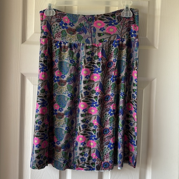 “Butter-soft” Mini Skirt - Whimsical Printed Garden - Picture 8 of 8